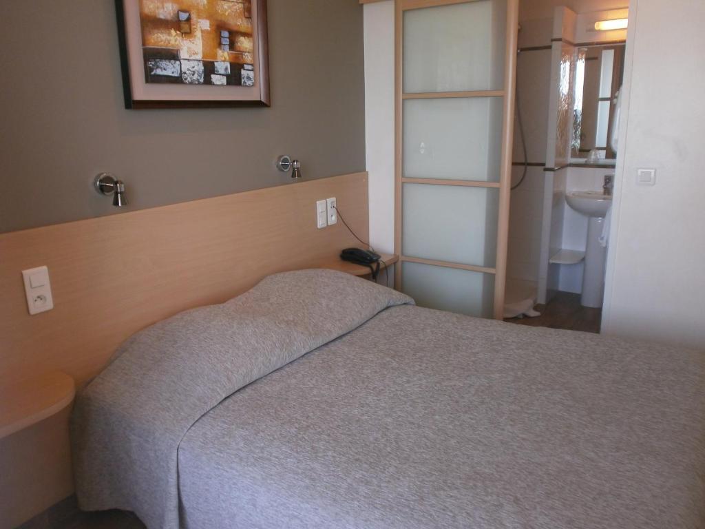Hotel Au Tapis De Sable Saint-Cyr-sur-Mer Zimmer foto